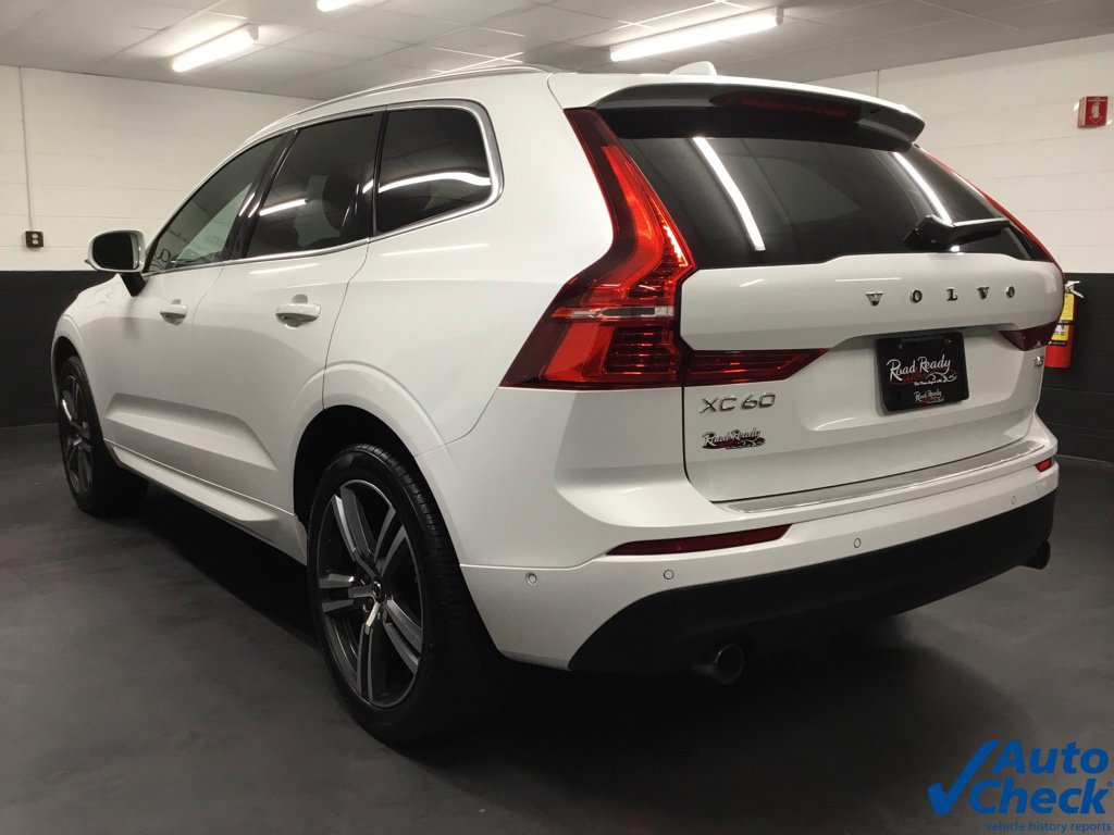 Used 2018 Volvo XC60 T5 Momentum w/ Vision Package AWD/4WD image 8