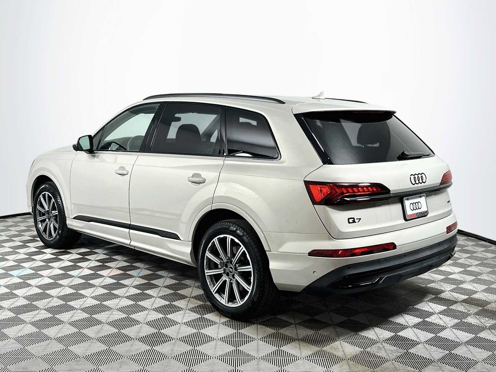 Certified 2023 Audi Q7 2.0T Premium Plus w/ Premium Plus Package AWD/4WD image 5