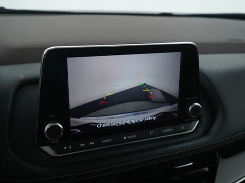 Used 2022 Nissan Rogue SV w/ SV Premium Package image 21