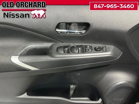 Used 2023 Nissan Kicks SV FWD image 9