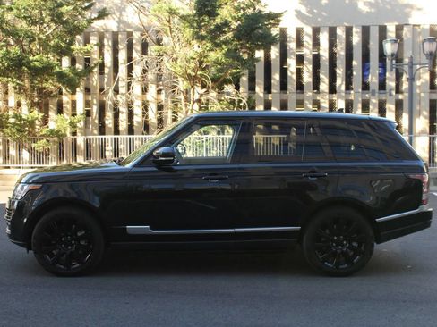 Used 2015 Land Rover Range Rover Supercharged AWD/4WD image 11