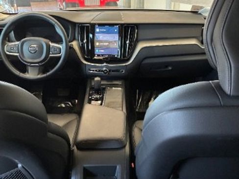 Used 2024 Volvo XC60 T8 Core image 32