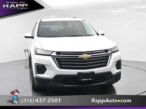 Used 2023 Chevrolet Traverse LT AWD/4WD image 1
