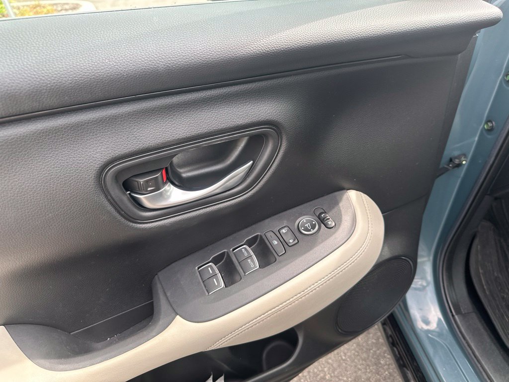 Used 2024 Honda HR-V EX-L image 13