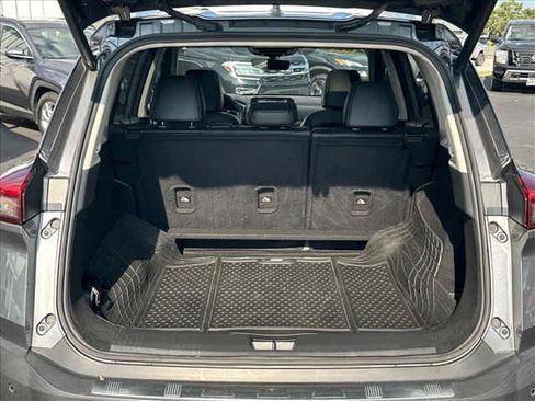 Used 2023 Nissan Rogue SL w/ SL Premium Package FWD image 5