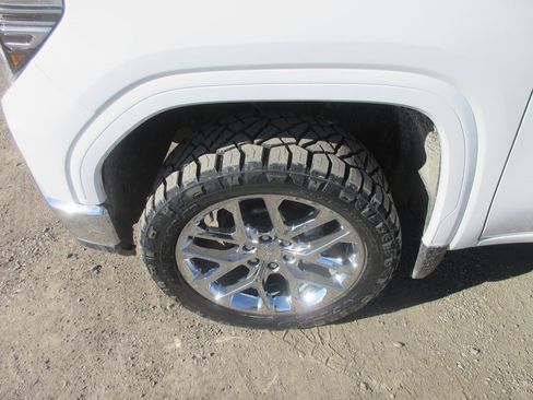 New 2026 GMC Sierra 1500 SLT w/ SLT Convenience Package image 12