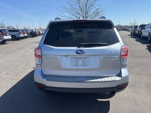 Used 2017 Subaru Forester 2.5i Touring image 5