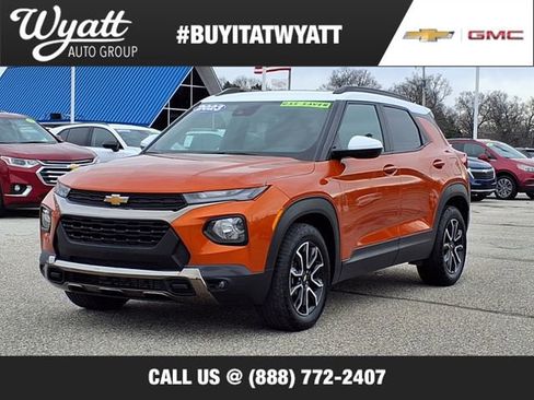 Used 2023 Chevrolet TrailBlazer ACTIV w/ Sun and Liftgate Package image 1