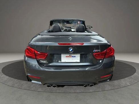 Used 2018 BMW M4 Convertible image 4