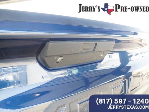 Used 2021 Chevrolet Silverado 1500 Custom Trail Boss AWD/4WD image 21