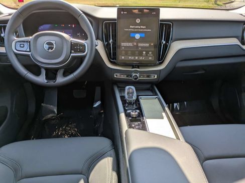 Certified 2026 Volvo XC60 B5 Core w/ Climate Package AWD/4WD image 16