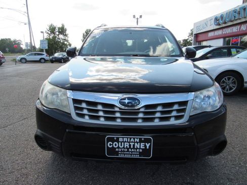 Used 2012 Subaru Forester 2.5X Premium w/ All-Weather Pkg AWD/4WD image 3