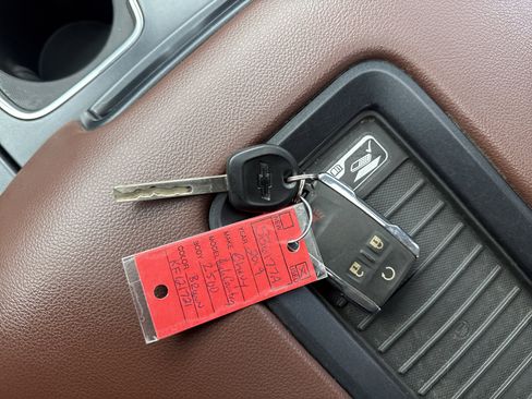 Used 2019 Chevrolet Silverado 2500 High Country w/ Duramax Plus Package image 27