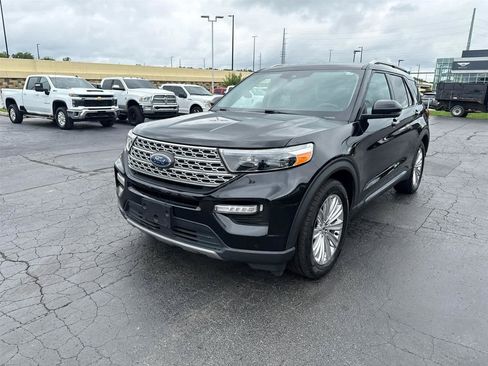 Used 2021 Ford Explorer Limited w/ Equipment Group 301A RWD image 4