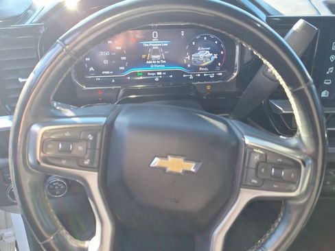 Used 2024 Chevrolet Silverado 2500 LT image 10
