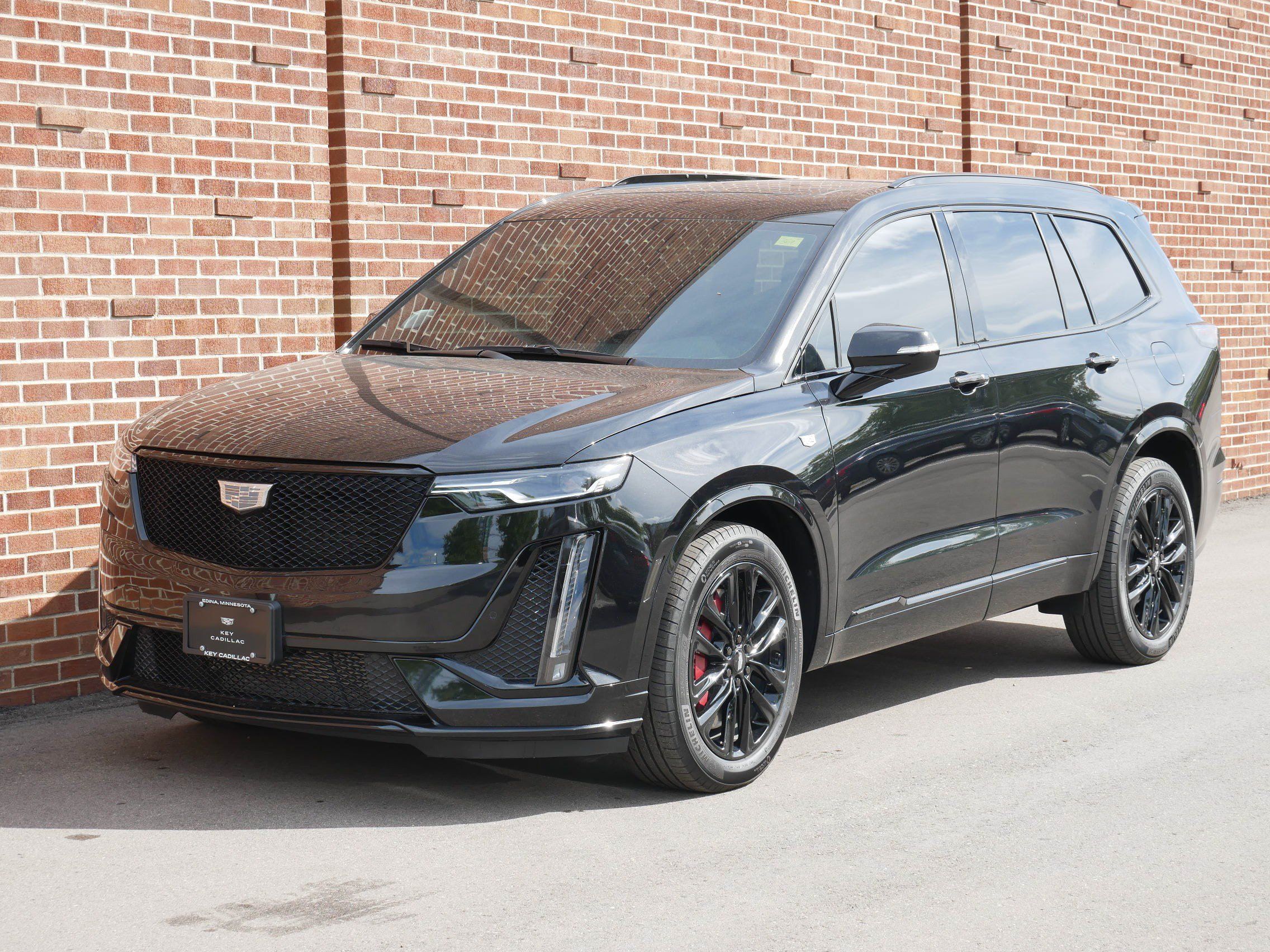 Used 2024 Cadillac XT6 Sport w/ LPO, ONYX Package AWD/4WD image 1