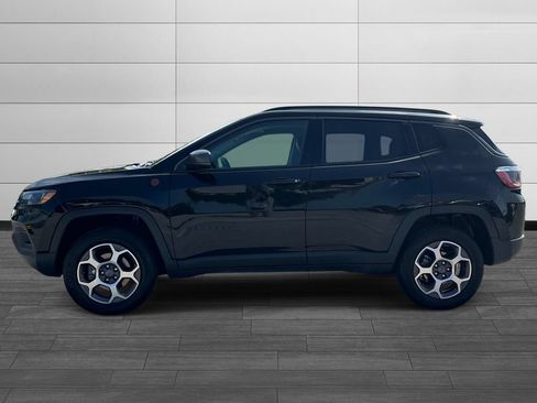 Used 2022 Jeep Compass Trailhawk w/ Sun and Sound Group AWD/4WD image 6