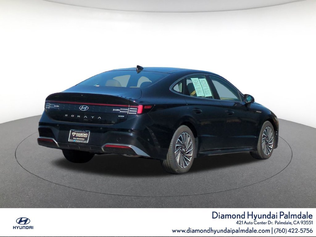 Used 2025 Hyundai Sonata Limited FWD image 7
