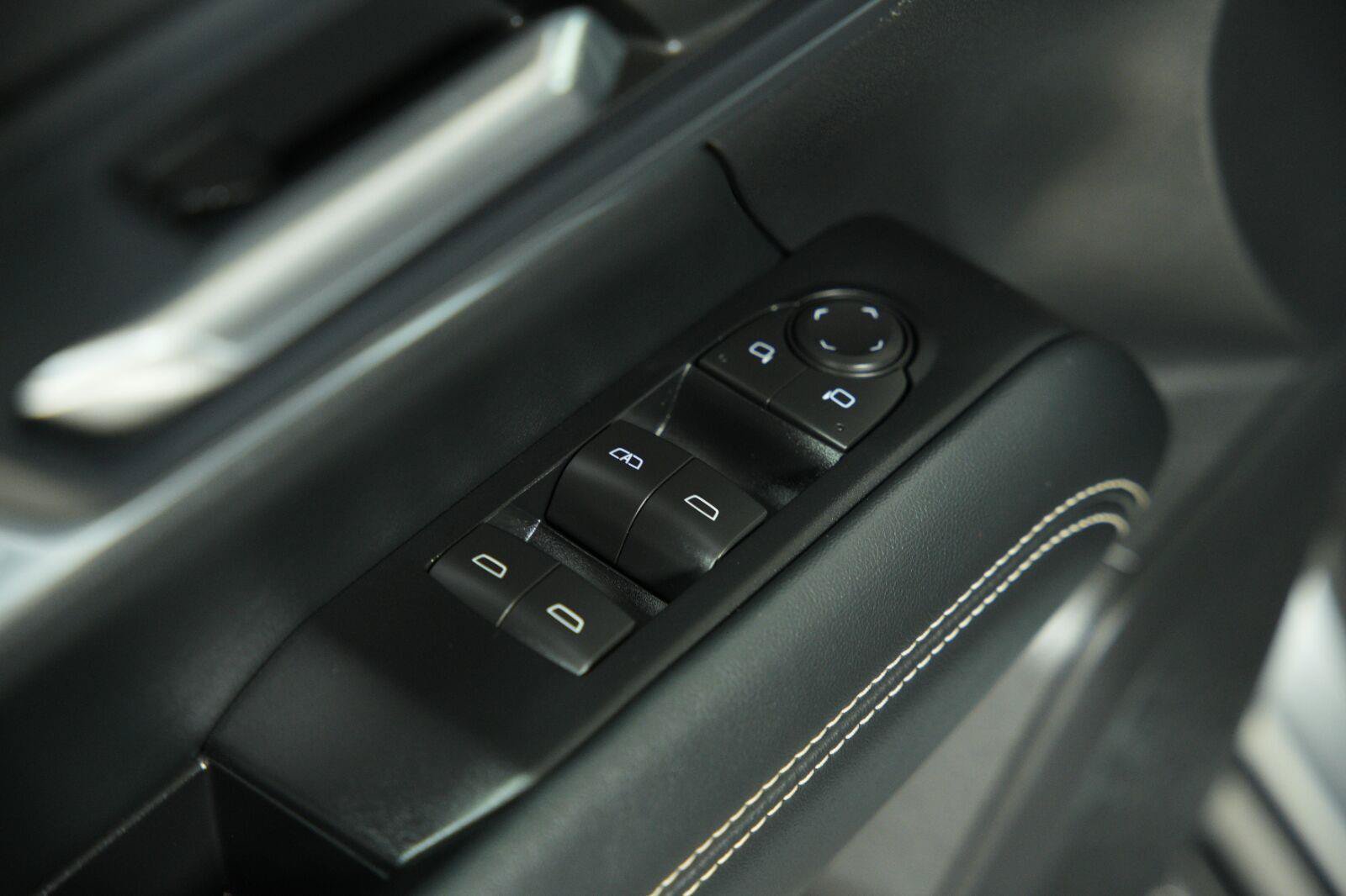 Certified 2026 GMC Terrain Elevation FWD image 33