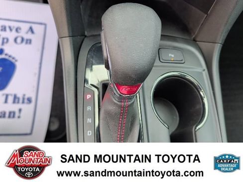 Used 2024 Chevrolet Equinox RS FWD image 24