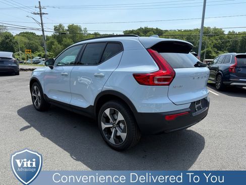 Certified 2026 Volvo XC40 B5 Plus w/ Protection Package Premier AWD/4WD image 6