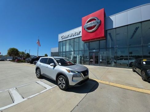 Used 2023 Nissan Rogue SV FWD image 1