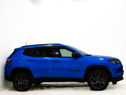 New 2026 Jeep Compass Latitude image 4