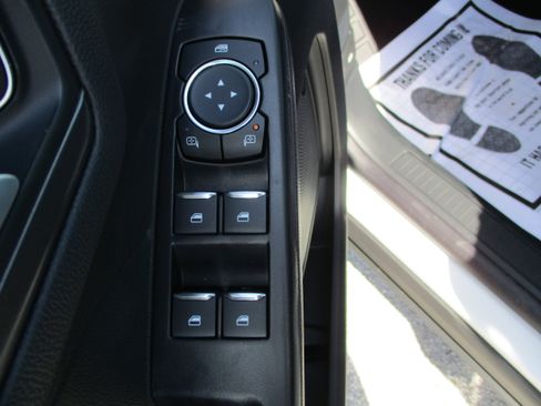 New 2025 Ford Escape Plug-in Hybrid image 10