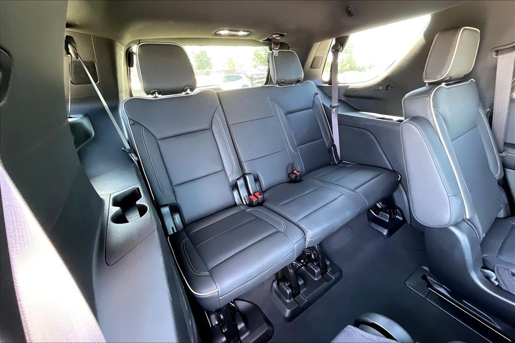 Used 2026 GMC Yukon Elevation AWD/4WD image 7