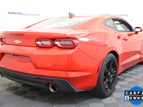 Used 2023 Chevrolet Camaro LT image 5