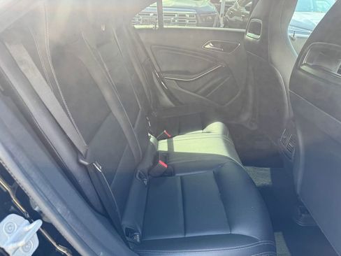 Used 2018 Mercedes-Benz CLA 250 image 31
