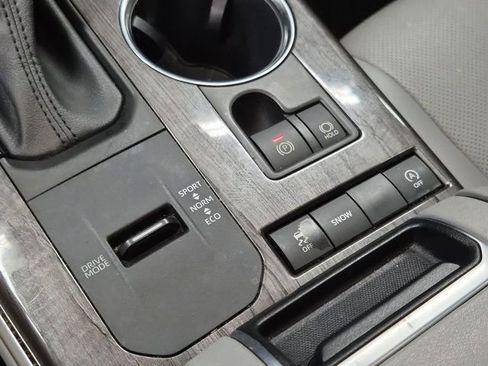 Used 2021 Toyota Highlander Platinum FWD image 36