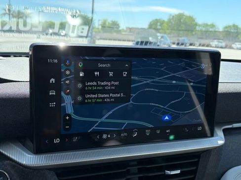 Used 2025 Ford Explorer Platinum w/ LUX Leather Package image 27