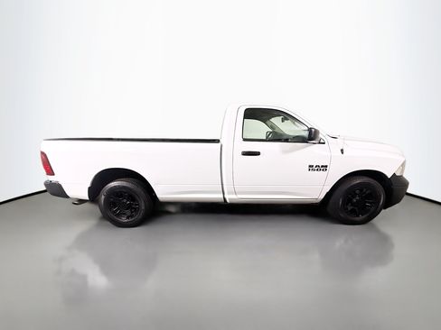 Used 2018 RAM 1500 Express RWD image 11