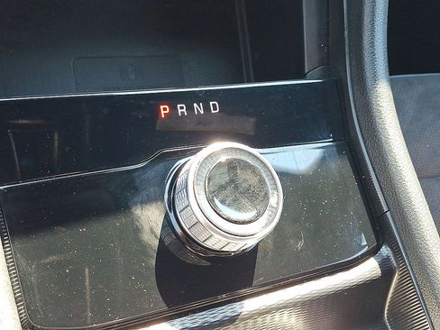 Used 2024 Jeep Grand Cherokee Altitude AWD/4WD image 15