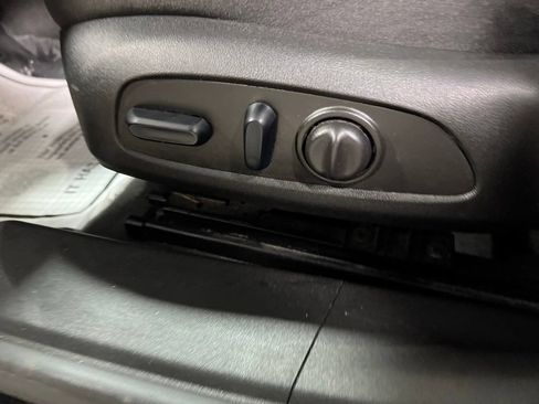 Used 2024 Chevrolet Malibu LT FWD image 24