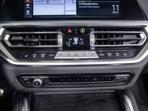Used 2023 BMW 430i Coupe w/ M Sport Package RWD image 29