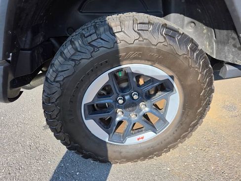 Used 2019 Jeep Wrangler Unlimited Rubicon AWD/4WD image 26