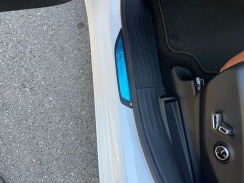 New 2026 Chrysler Pacifica Pinnacle image 32