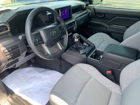 Used 2024 Toyota Tacoma SR5 AWD/4WD image 11