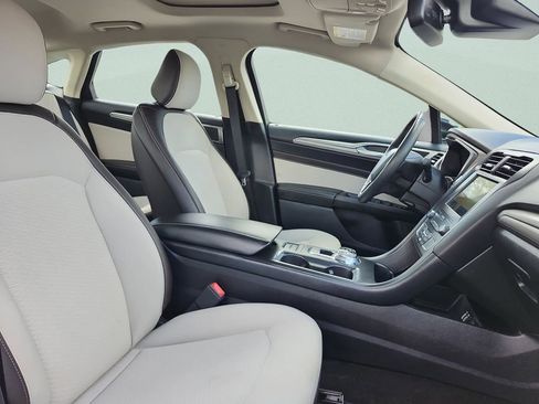 Used 2020 Ford Fusion SE w/ Equipment Group 151A image 20