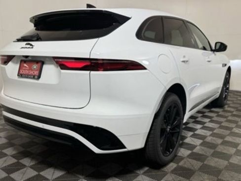 New 2026 Jaguar F-PACE R-Dynamic S image 5