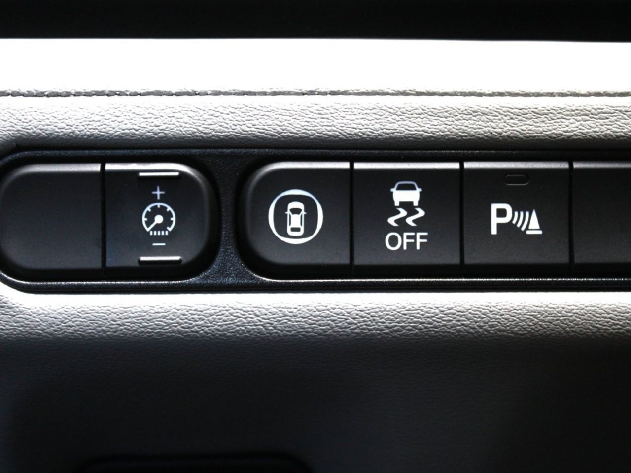 Used 2025 Acura MDX w/ Technology Package AWD/4WD image 25
