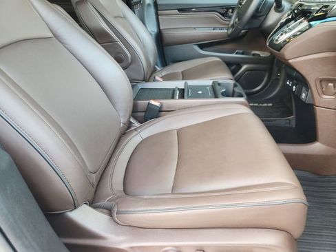 Used 2025 Honda Odyssey Touring image 12