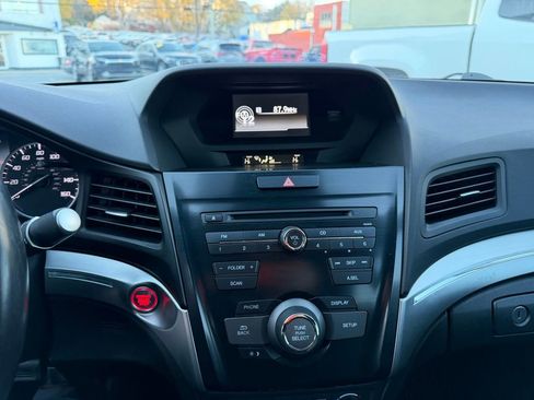 Used 2022 Acura ILX image 18