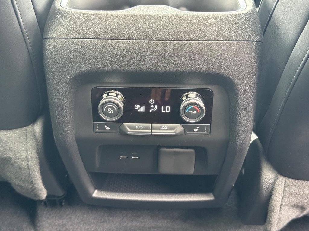 Used 2025 Buick Enclave Avenir w/ Super Cruise Package FWD image 19