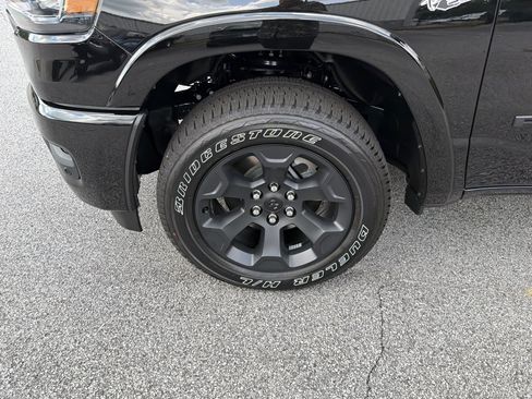 New 2026 RAM 1500 Big Horn AWD/4WD image 13