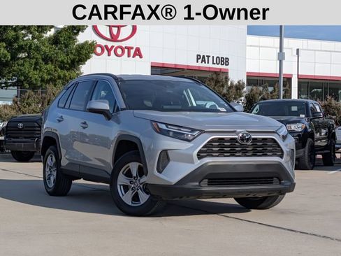 Used 2025 Toyota RAV4 XLE FWD image 2