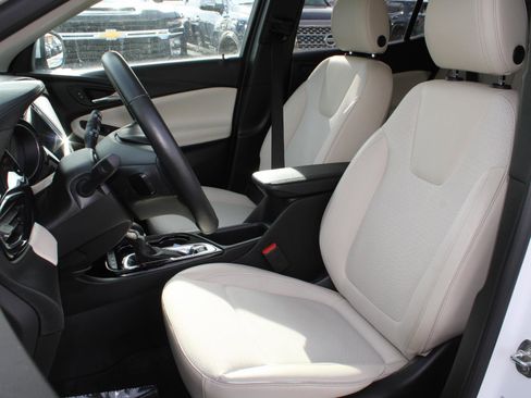 Used 2023 Buick Encore GX Preferred w/ Cold Weather Comfort Package image 16