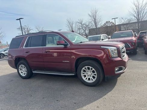 Used 2019 GMC Yukon SLT w/ HD Trailering Package image 5